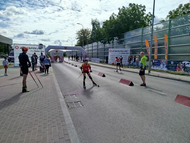 Zawody o Puchar Polski na nartorolkach Marwe Cup 2025 zostały zainaugurowane w Siedlcach