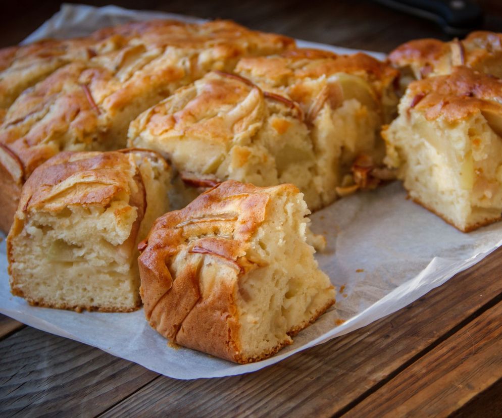 Ciasto z jabłkami na dużą blachę