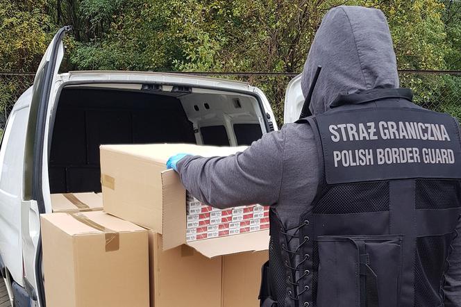 Nielegalne papierosy odkryte w samochodzie na terenie powiatu jarosławskiego