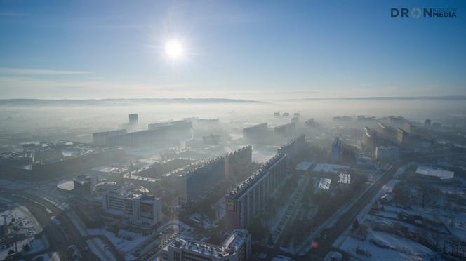 Smog nad Rzeszowem widziany z drona
