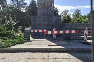 Pomnik szubienic w Olsztynie. Nawrocki i Kaczyński chcieli go zburzyć