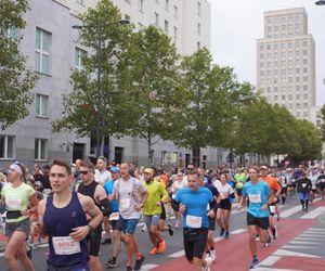 Uczestnicy Maratonu Warszawskiego 2025