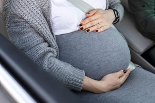 Odebrał poród żony na poboczu autostrady. Mała zaczęła płakać i już było wspaniale