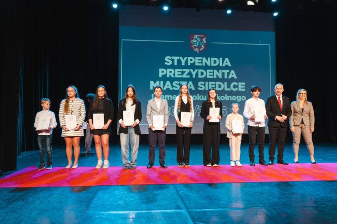 Blisko 700 najzdolniejszych siedleckich uczniów z nagrodami za dokonania w nauce!