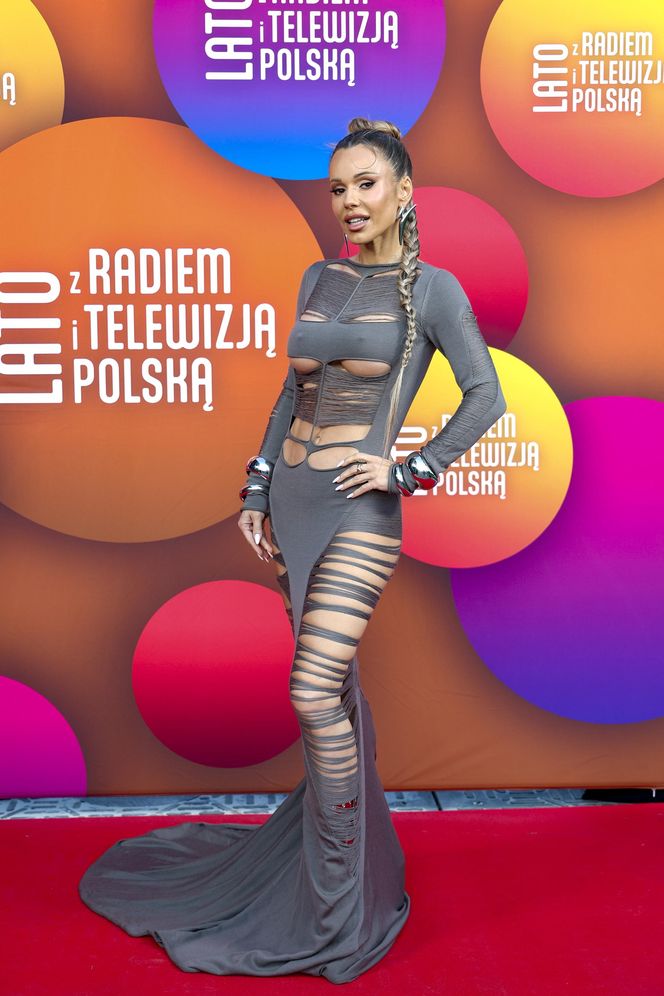 Doda zaświeciła gołą pupą. Co dalej?