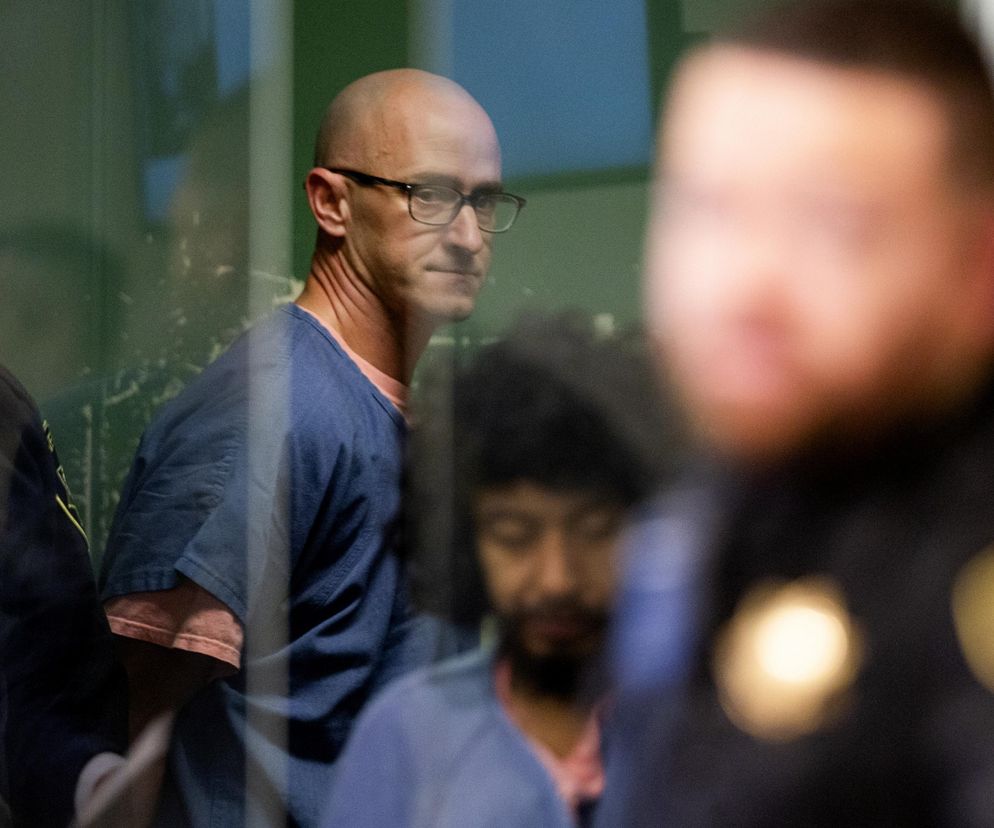 Pilot zjadł grzyby halucynogenne i wyłączył silnik w samolocie! 80 osób na pokładzie