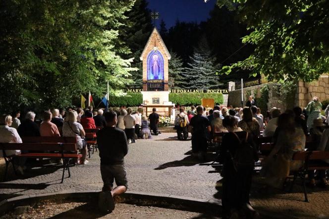 Tłumy pielgrzymów w Gietrzwałdzie. Trwa odpust i dożynki archidecezjalne. Zobacz zdjęcia