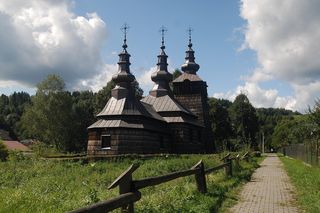  Ta małopolska wieś należała do biskupów. Kapłani nie chcieli jej oddać nawet królowi