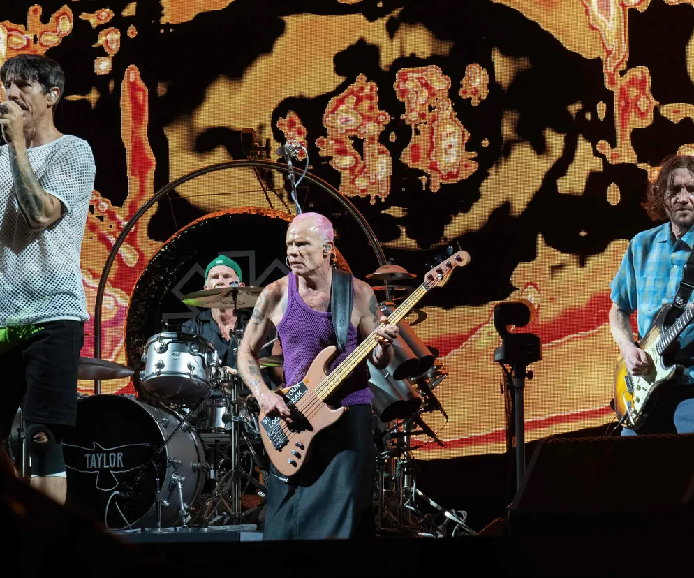 Wielki sukces Red Hot Chili Peppers! Kultowy numer grupy z MILIARDEM wyświetleń w serwisie YouTube