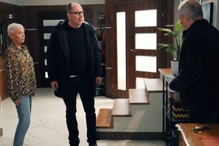 Barwy szczęścia odc. 3181. Krystyna Złota (Hanna Bieluszko), Marek (Marcin Perchuć),  Jaworski (Jacek Kałucki)