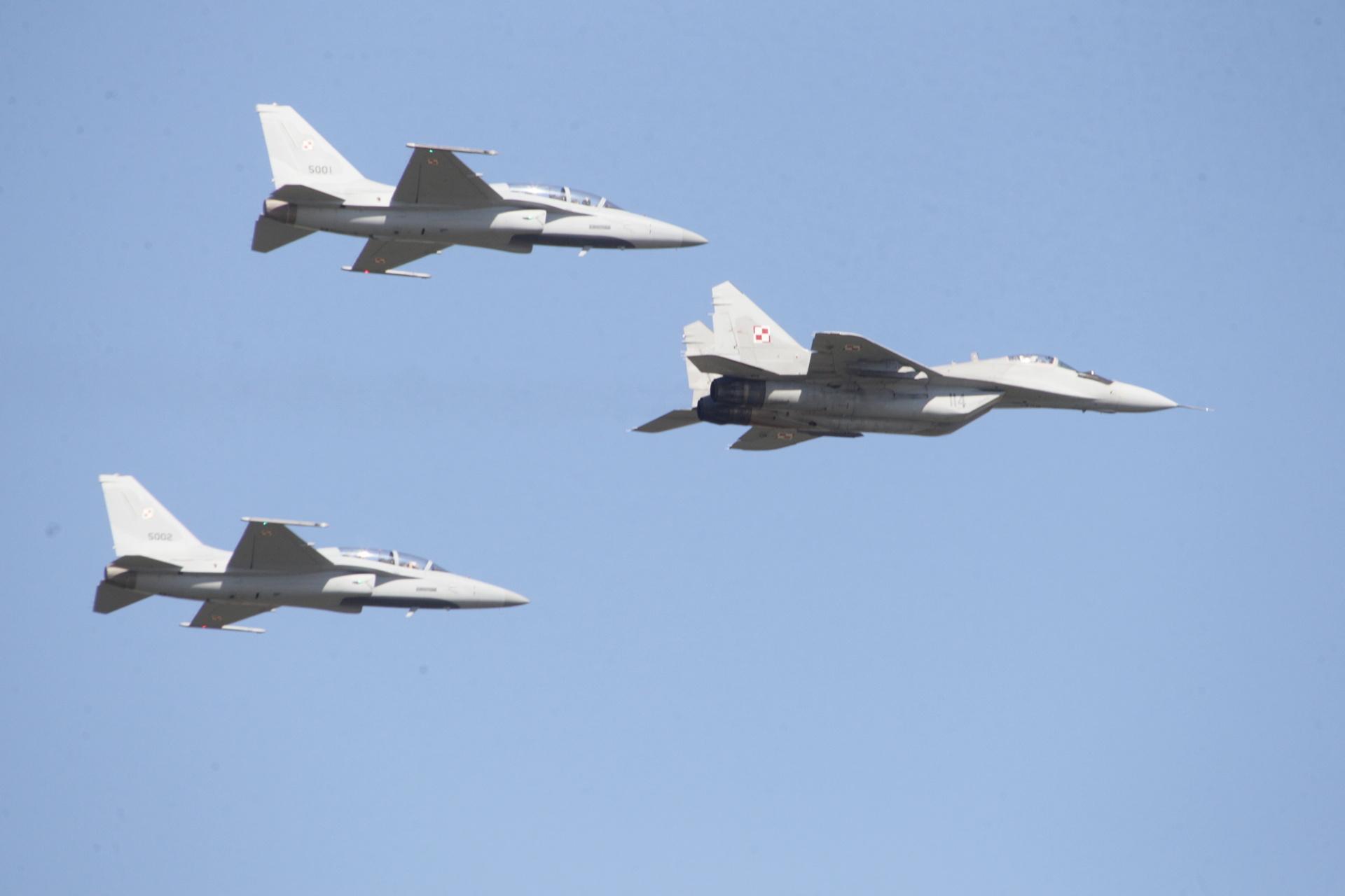 MiG-29 i dwa FA-50