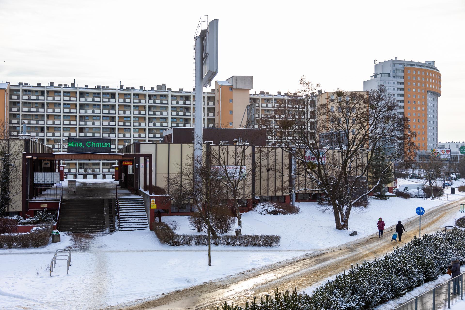 Przyczółek Grochowski - zdjęcia warszawskiego Pekinu. Zobacz, jak wygląda najdłuższy blok w Polsce