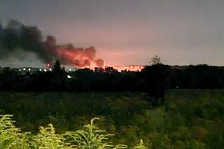 Nocny pożar w Bobrownikach Śląskich. Mieszkańców obudziły wybuchy