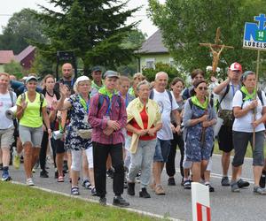 Śpiewający dzień lubelskich pątników na szlaku do Jasnej Góry!