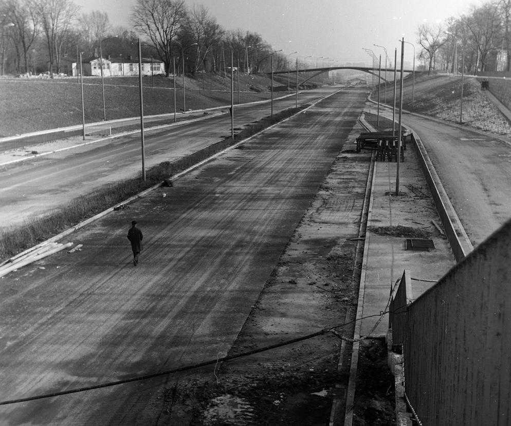 Budowa Trasy Łazienkowskiej w Warszawie 1974