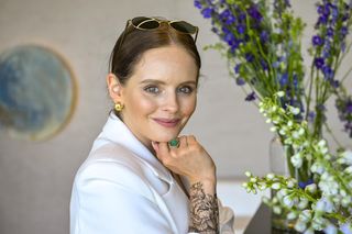 Miesięczna córka Olgi Kalickiej już idzie w ślady mamy. Aniela zagrała w pierwszej reklamie! 