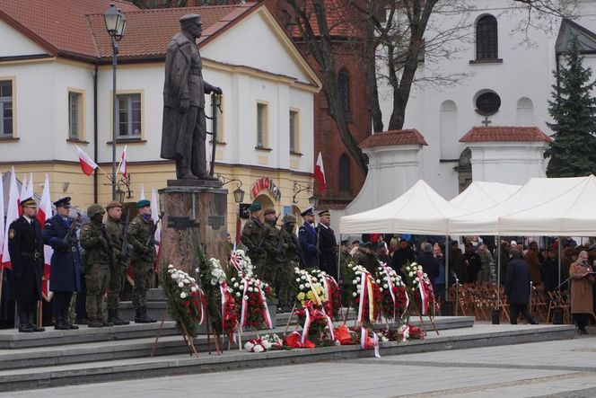 Tak białostoczanie uczcili Narodowe Święto Niepodległości 2024 w Białymstoku [ZDJĘCIA]