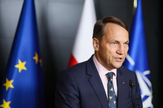 Dramatyczny apel Sikorskiego. Błagam, nie jedźcie tam!