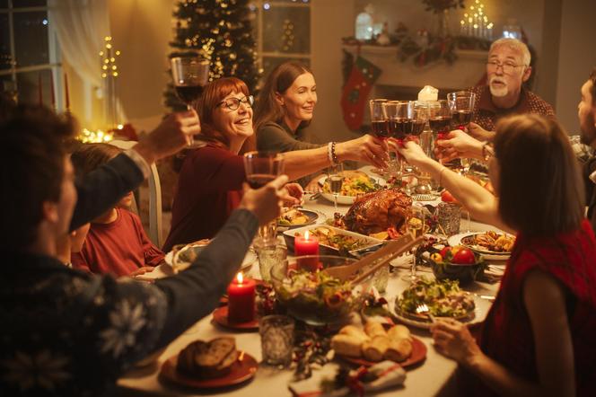 70 proc. Polaków nie chce świąt z rodziną. Psycholog podpowiada, jak się z nich sprytnie wykręcić