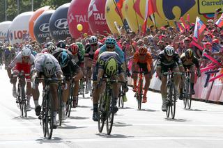 Ruszył Tour de France, a we Francji znowu szaleje koronawirus. Przerwą Wielką Pętlę?