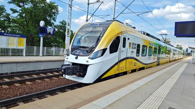 Jak tanio podróżować w długi weekend? Pociągiem po Dolnym Śląsku za mniej niż 30 zł!