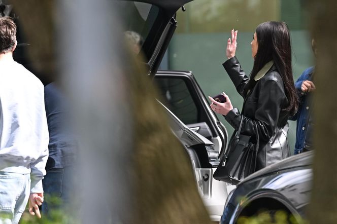 Roxie Węgiel -  tajemniczy fotelik w limuzynie