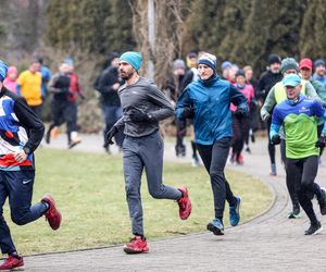 Sobotni parkrun jak zwykle przyciągnął tłumy. To wyjątkowy bieg w samym sercu Katowic ZDJĘCIA