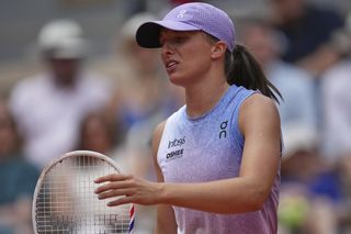 French Open: Iga Świątek przegrała z Białorusinką Aryną Sabalenką 