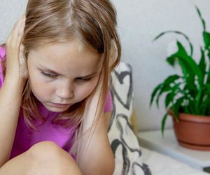 Twoje dziecko nienawidzi dźwięku mlaskania? To może być mizofonia 
