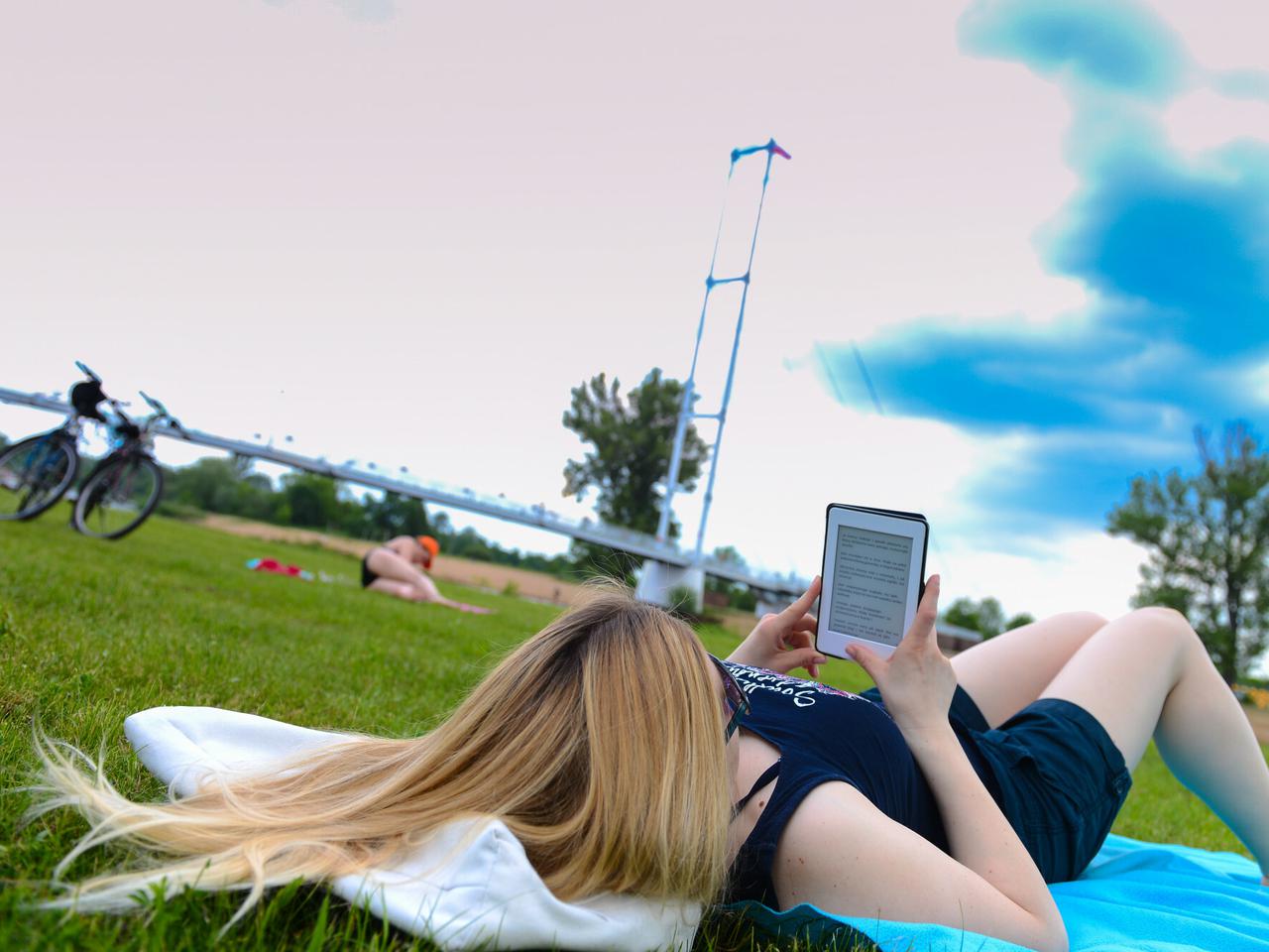 Dni wolne od pracy i szkoły 2022 - KALENDARZ dni wolnych, długich weekendów i świąt