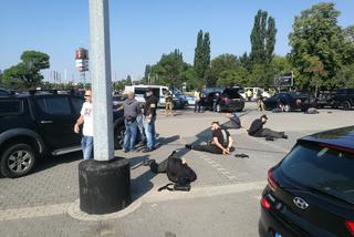 Wielka akcja policji i antyterrorystów na al. Pokoju w Krakowie