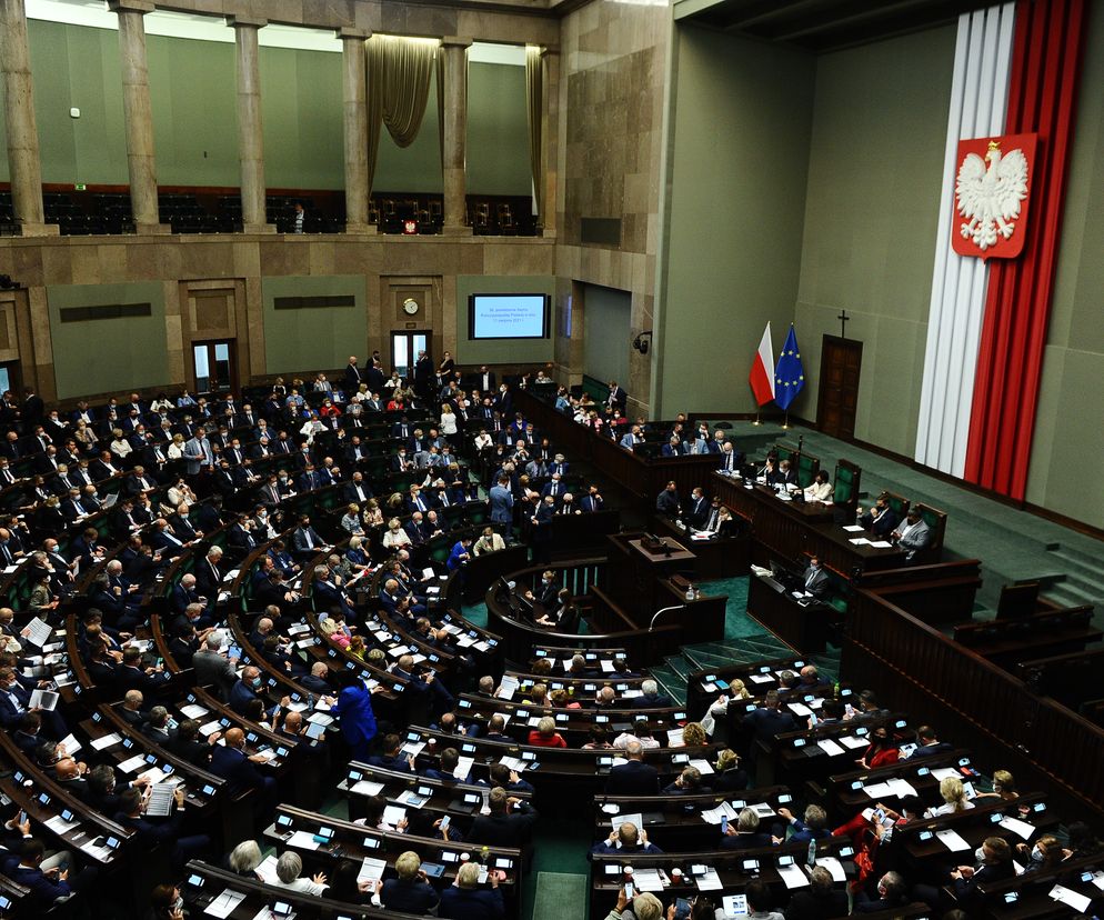 Sejm przyjął tzw. Lex Czarnek! Odrzucono wniosek o wotum nieufności wobec Bortniczuka