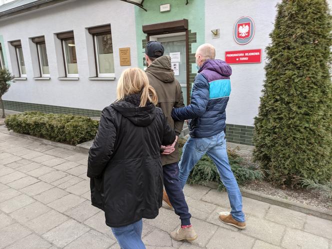 Turek: Zaoferował policjantom STÓWKĘ! Wcześniej zrobił coś paskudnego [ZDJĘCIA]