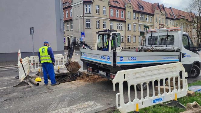 Utrudnienia na ulicy Śniadeckich w Lesznie 