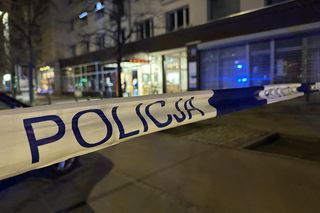 Krwawy atak nożem w sercu Warszawy. Troje zatrzymanych, ofiara była poszukiwana. Sprawa jest bardzo poważna