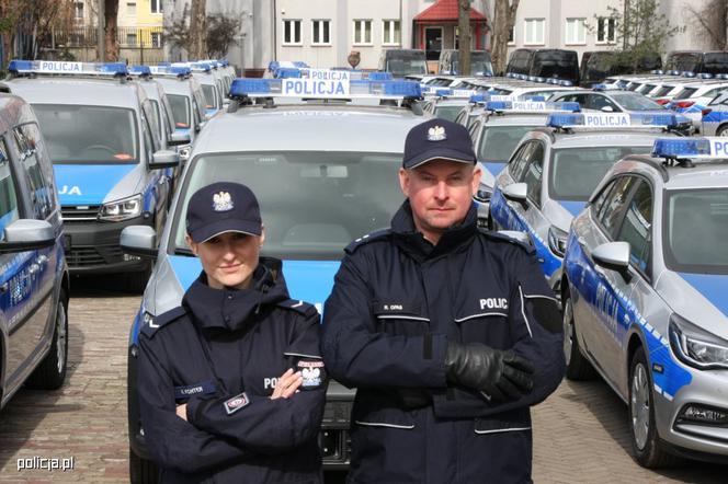 Nowe kombi-vany w policji