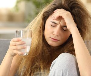 Te napoje mogą nasilać lęki. Eksperci wyjaśniają, na co trzeba uważać