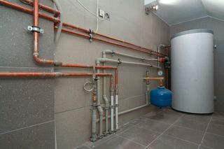 Bojler czy przepływowy ogrzewacz wody - co się bardziej opłaca 