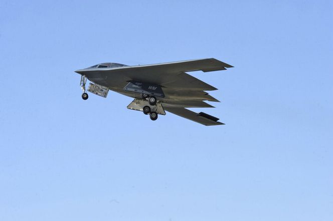 Bombowiec B-2