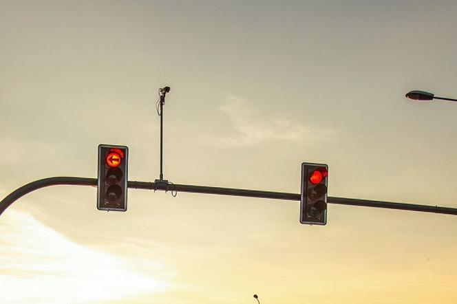 System Red Light na przejeździe kolejowym. Pierwsze takie rozwiązanie w województwie