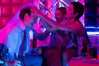 Na dobre i na złe odc. 905: Blanka (Pola Gonciarz), Dominika (Paulina Gałązka), Tomasz Jacyno (Antoni Sałaj)