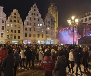 Koncerty na Rynku we Wrocławiu z okazji WOŚP 2025. Na scenie Big Day i Łona x Konieczny x Krupa  