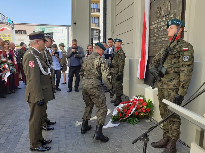 Odsłonięcie tablicy upamiętniającej 100-lecie Cudu nad Wisłą