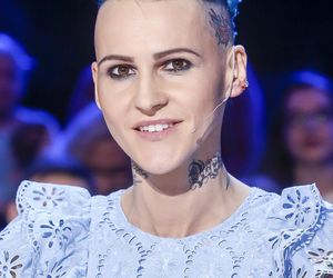 Chylińska nieźle się zmieniła. Duże usta i gładka twarz. Poznajecie ją jeszcze?