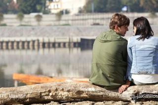 M jak miłość odcinek 1184, Iza Lewińska (Adriana Kalska), Marcin Chodakowski (Mikołaj Roznerski)