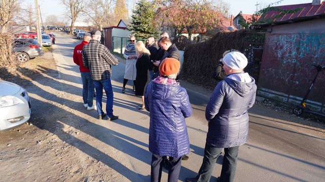 Ograniczenie prędkości czy progi zwalniające? Mieszkańcy ul. Wapiennej mają odmienne zdanie