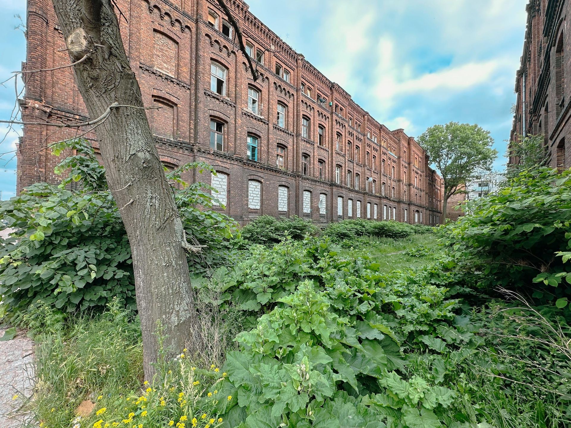 Zabytkowe famuły Izraela Poznańskiego w Łodzi 
