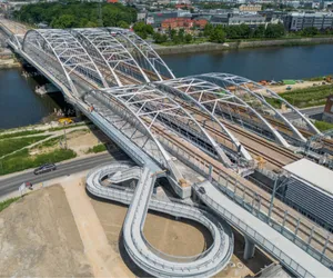 Kraków ma nową kładkę dla pieszych i rowerzystów