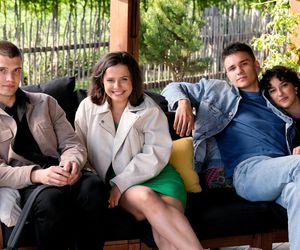 M jak miłość, odcinek 1875. Anka (Karolina Zawistowska), Daria (Aleksandra Kołtuniak), Mateusz (Rafał Kowalski), Janek (Jakub Sirko)