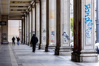 Brzydkie graffiti w Warszawie